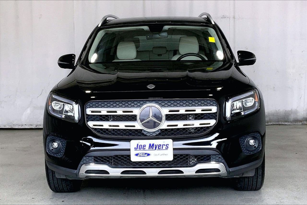 Used 2020 Mercedes-Benz GLB 250 w/ Premium Package image 2