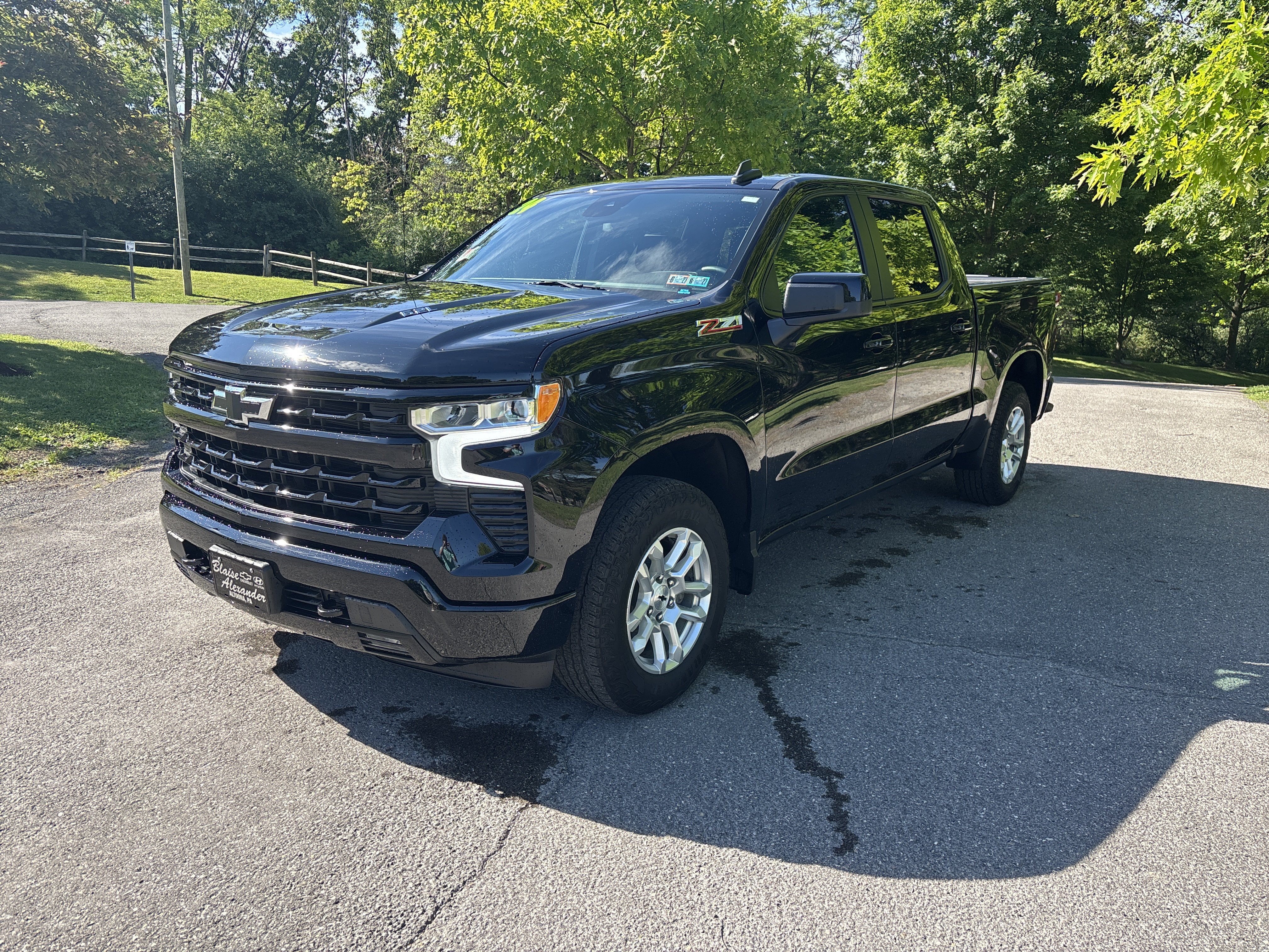 Used 2024 Chevrolet Silverado 1500 RST AWD/4WD image 12