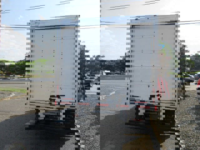 Used 2019 Ford E-450 and Econoline 450 Super Duty w/ Exterior Upgrade Package RWD image 13