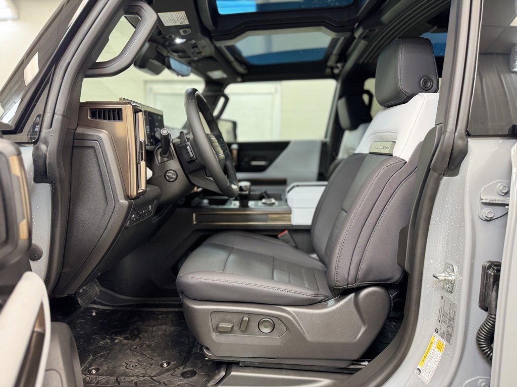 New 2025 GMC Hummer EV 2X w/ LPO, Sport Package image 12
