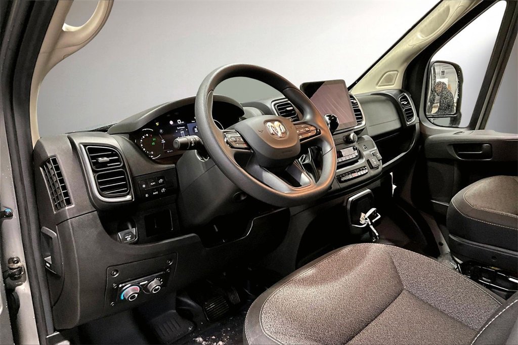 Used 2023 RAM ProMaster 2500 w/ Premium Convenience Group (B) image 17