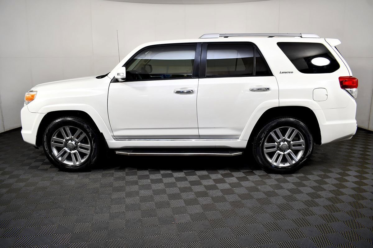 Used 2013 Toyota 4Runner Limited AWD/4WD image 12