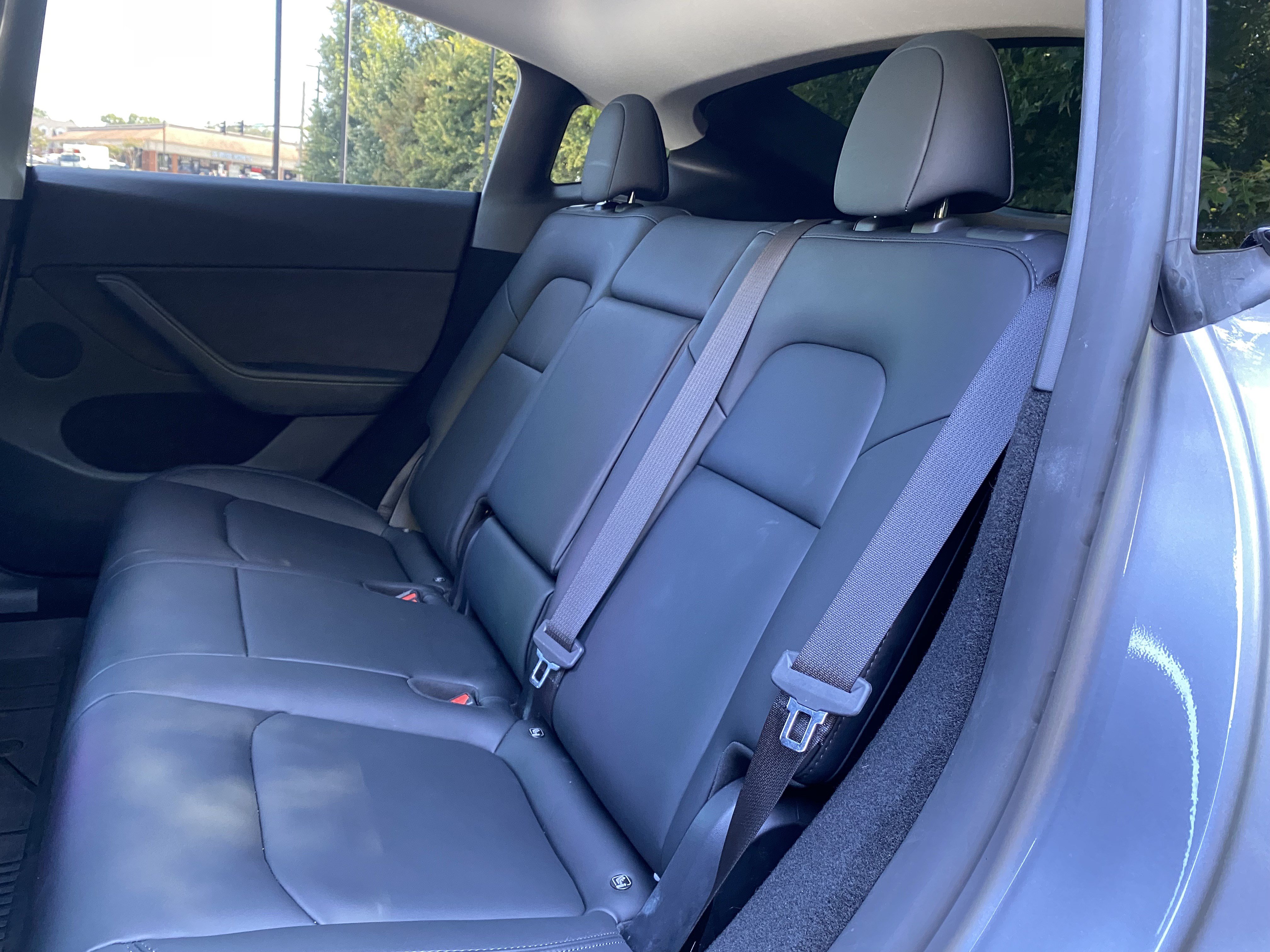Used 2024 Tesla Model Y Long Range AWD/4WD image 32