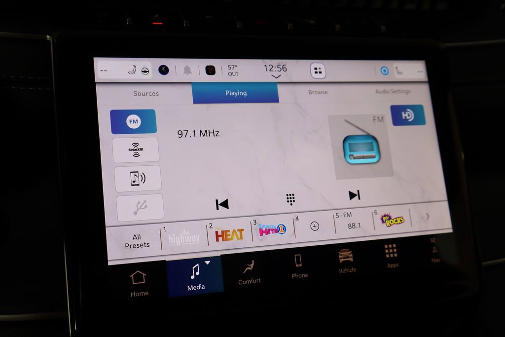 New 2025 Jeep Grand Cherokee Limited image 30