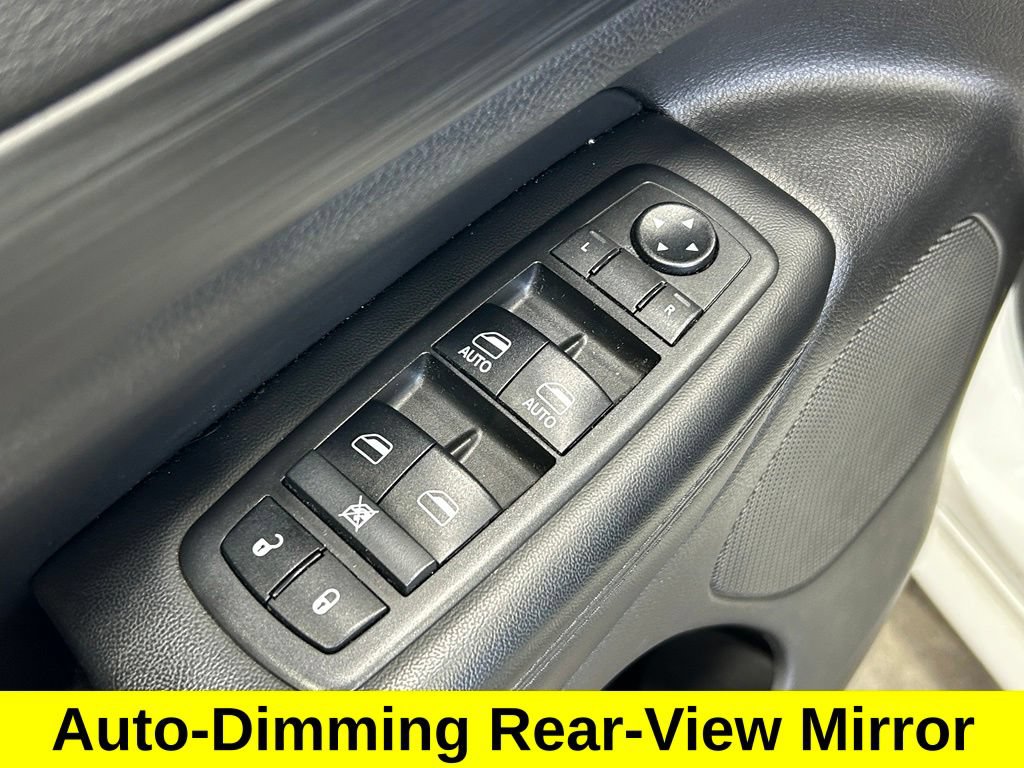 Used 2019 Jeep Grand Cherokee Altitude AWD/4WD image 23