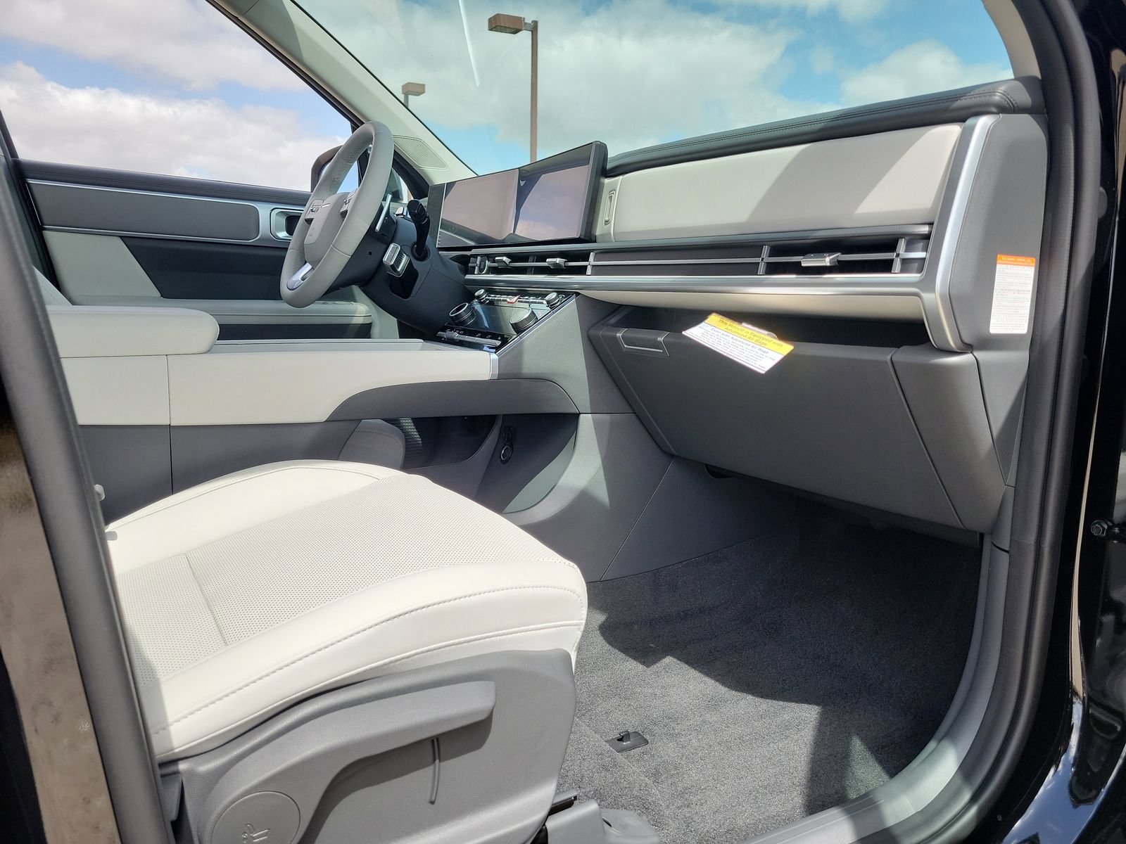 New 2026 Hyundai Santa Fe SEL FWD image 17