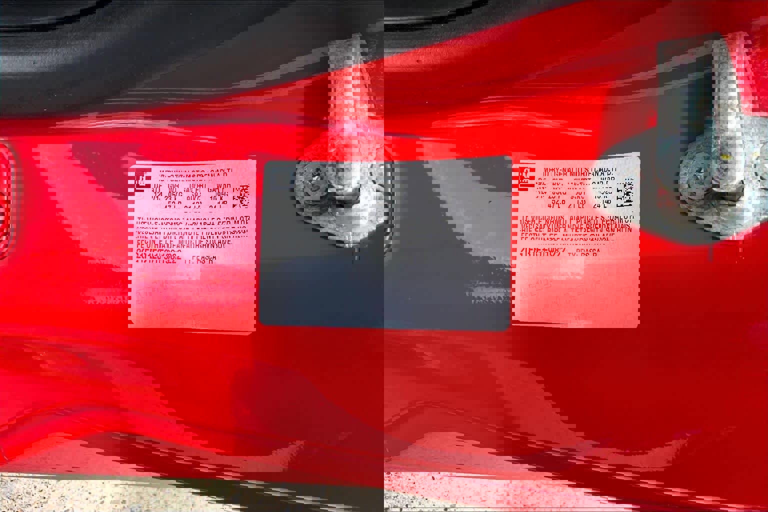 Used 2015 Chevrolet Camaro LS RWD image 32