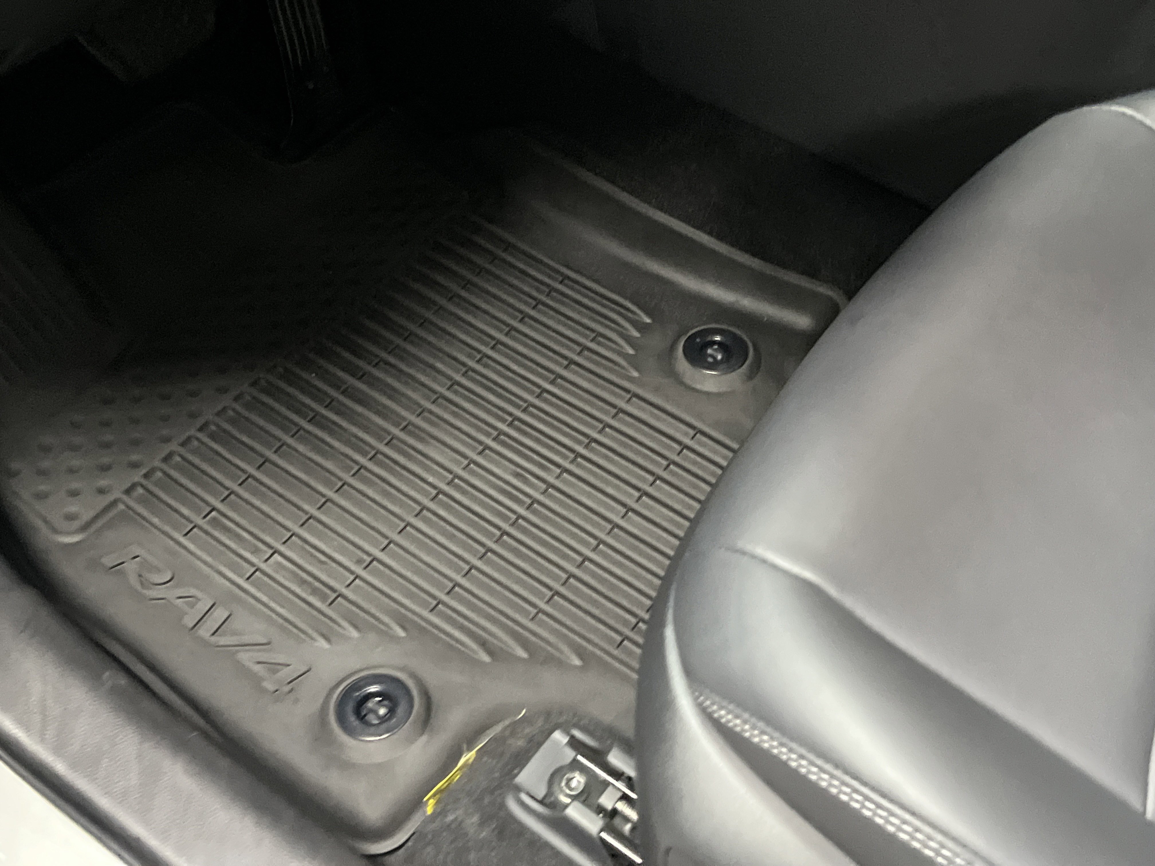 Certified 2025 Toyota RAV4 XLE Premium AWD/4WD image 17
