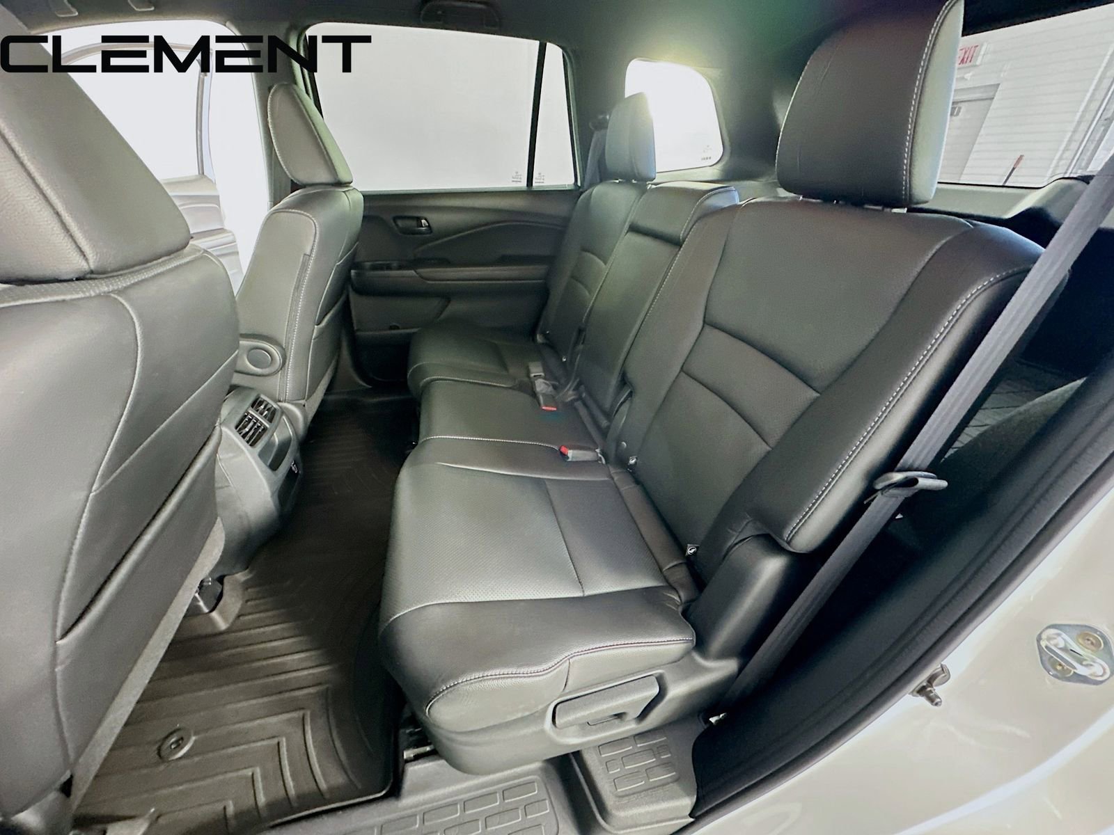 Used 2023 Honda Passport EX-L image 33