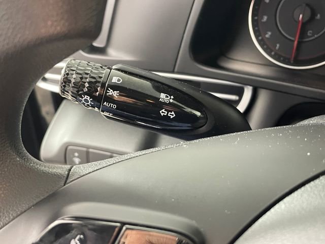 Certified 2021 Hyundai Elantra SEL image 12