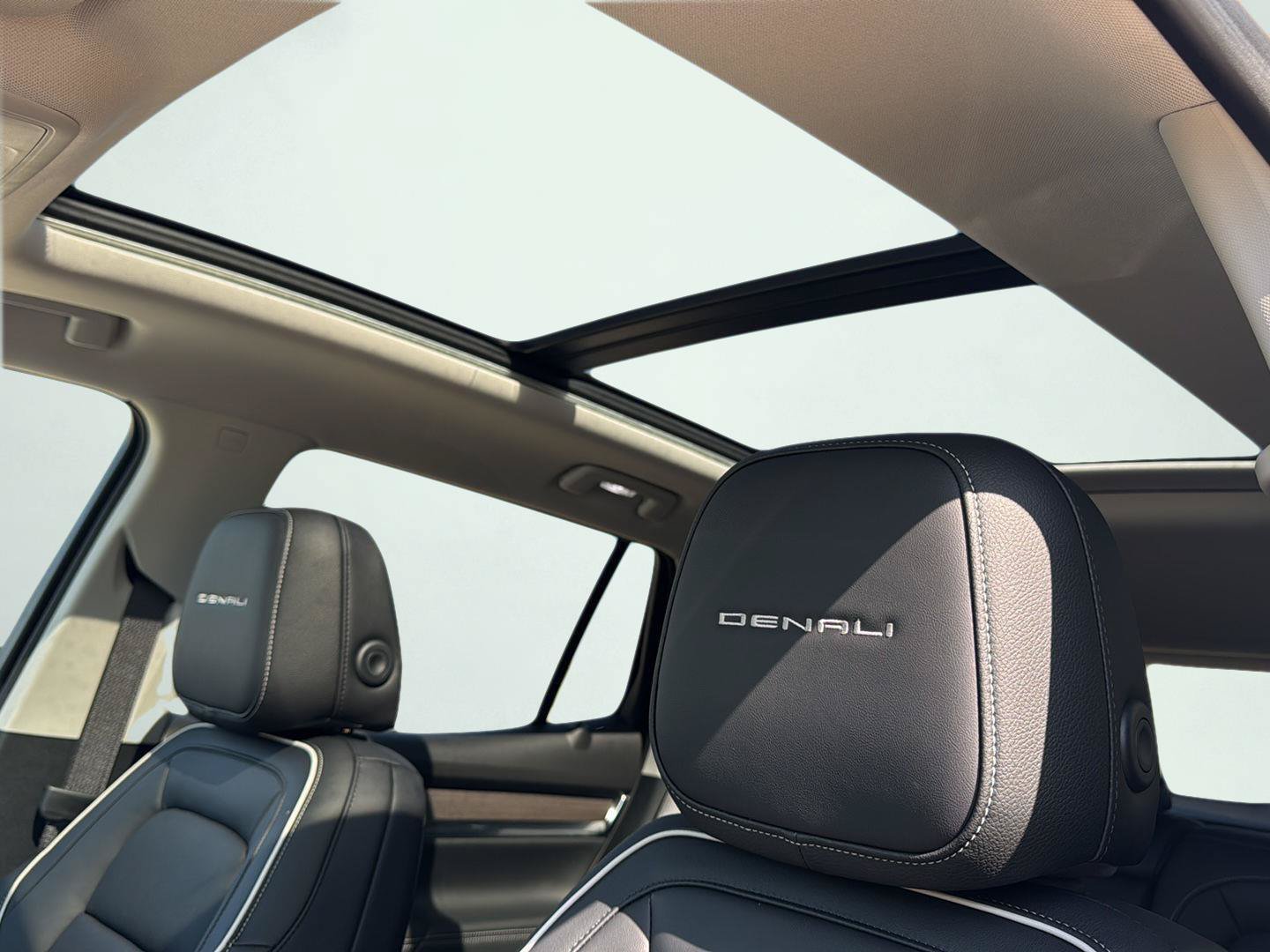 New 2027 GMC Terrain Denali AWD/4WD image 4
