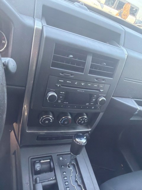 Used 2010 Jeep Liberty Sport AWD/4WD image 13