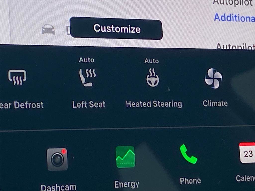 Used 2023 Tesla Model 3 Standard Range image 18