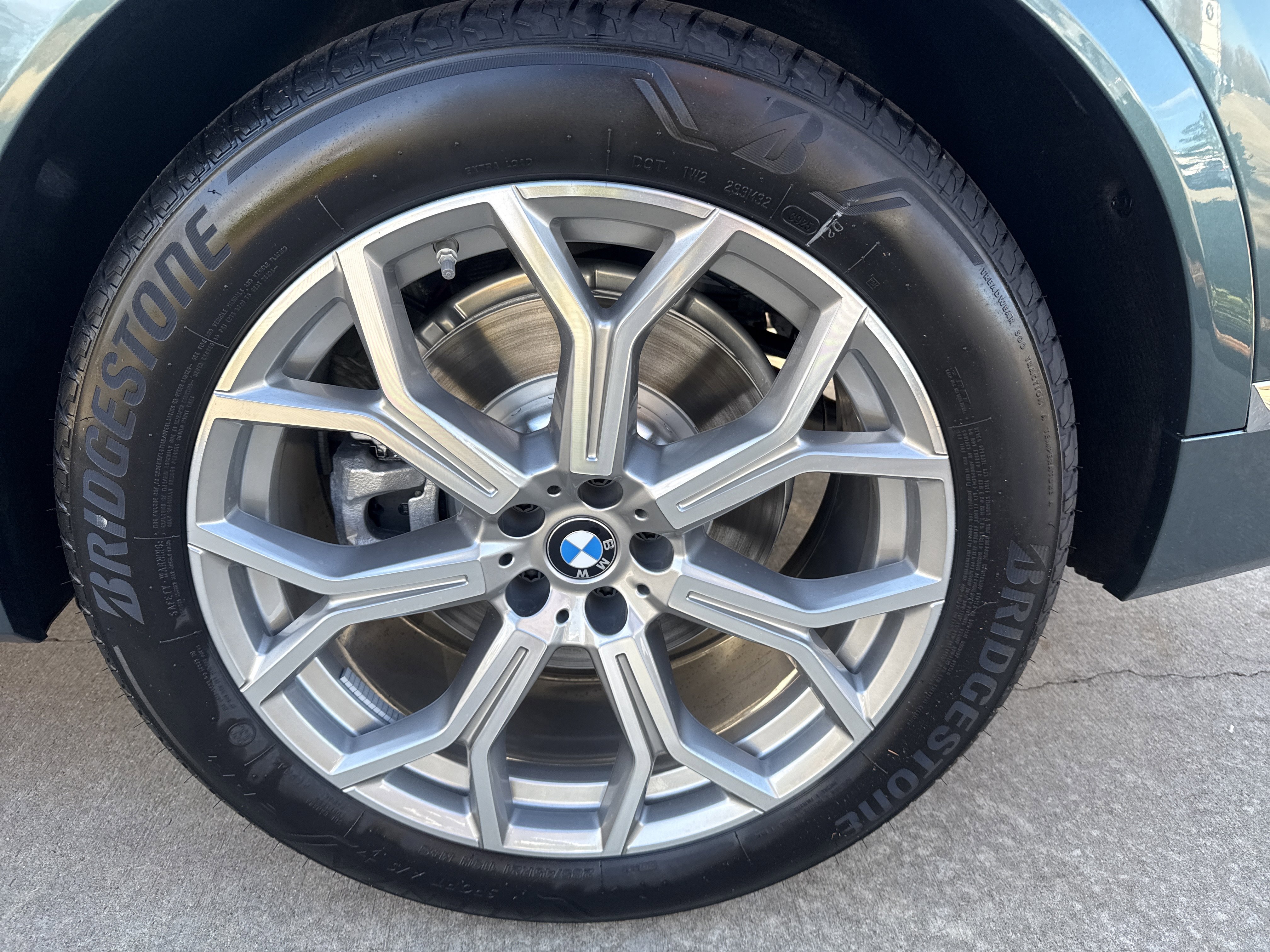 New 2026 BMW X7 xDrive40i w/ Premium Package image 27