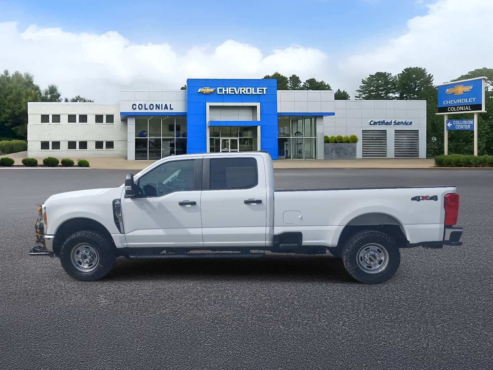 Used 2024 Ford F250 XL w/ XL Off-Road Package AWD/4WD image 6