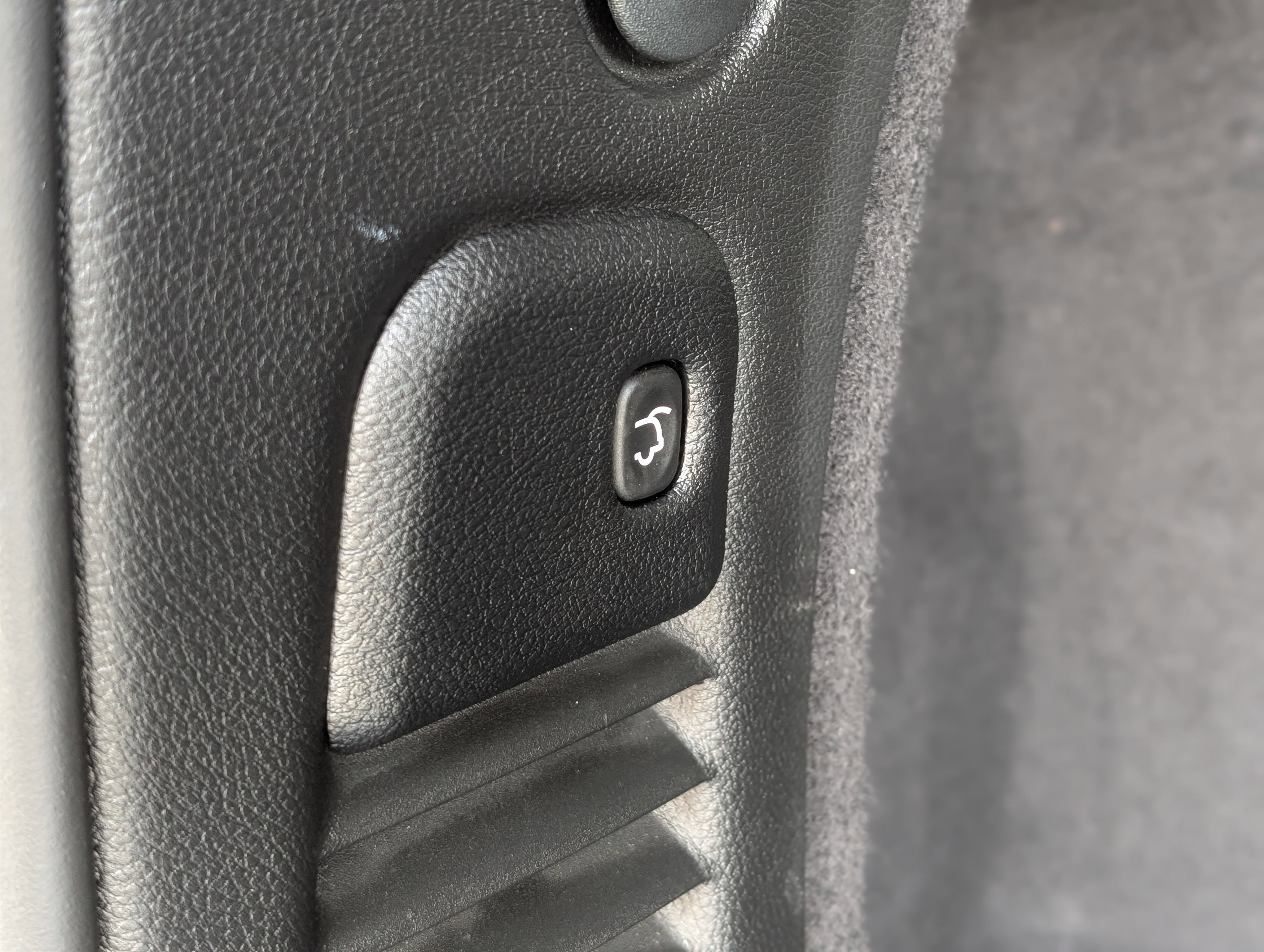 Used 2025 Dodge Durango R/T image 21