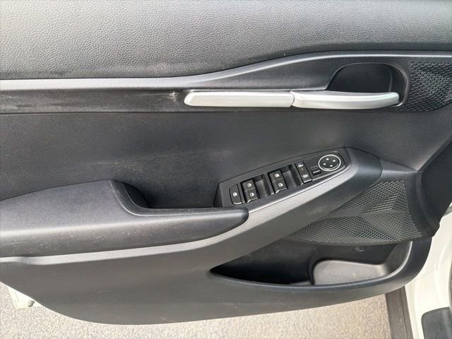 Used 2024 Kia Seltos LX image 12