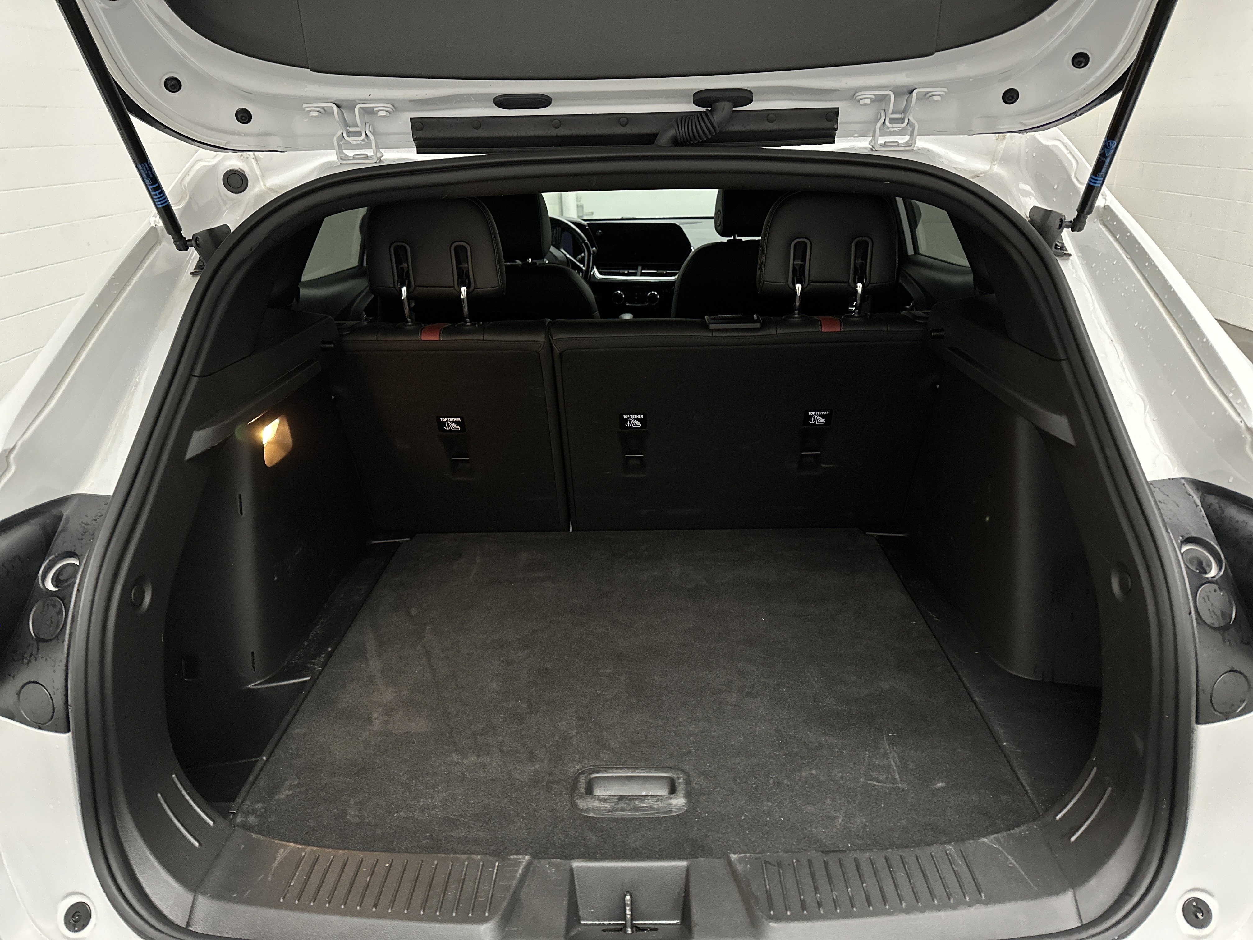 Used 2025 Chevrolet Trax RS w/ Driver Confidence Package image 14