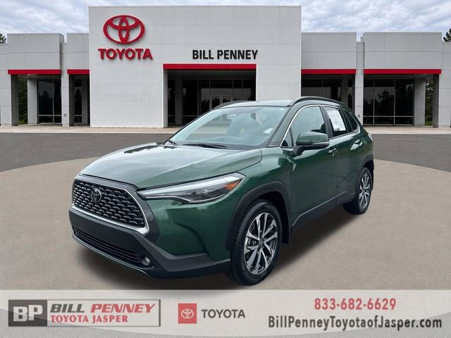 Used 2023 Toyota Corolla Cross XLE w/ Convenience Package FWD image 1