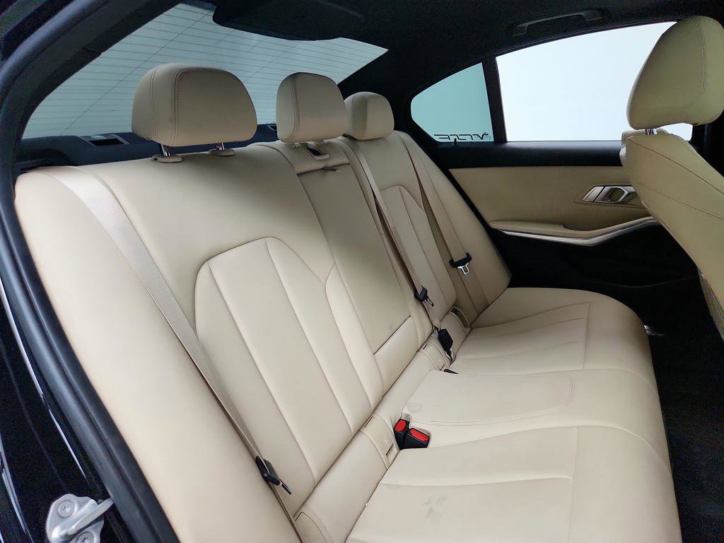 Used 2019 BMW 330i Sedan w/ Convenience Package RWD image 28