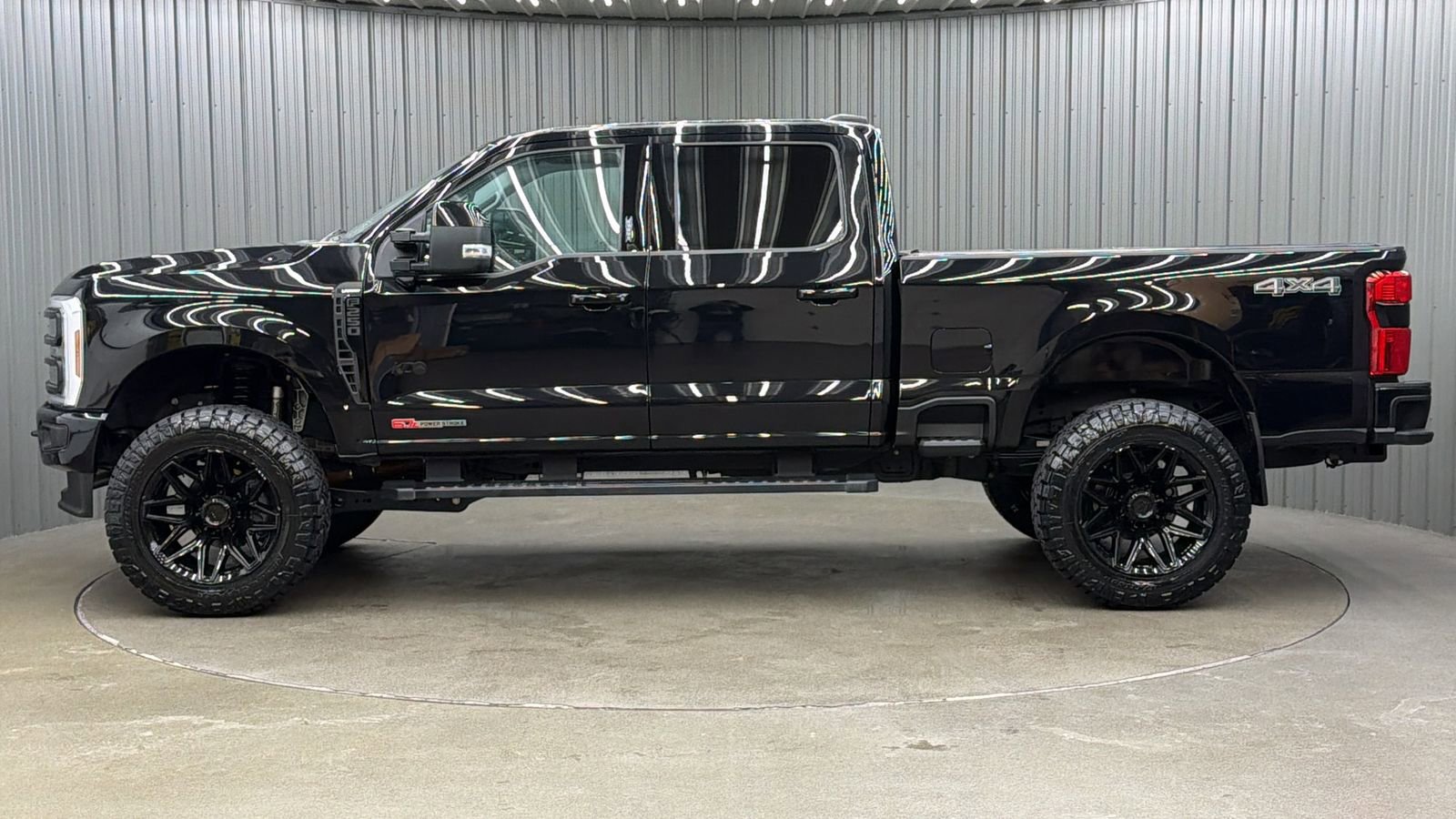 Used 2024 Ford F250 Lariat w/ Lariat Ultimate Package image 2