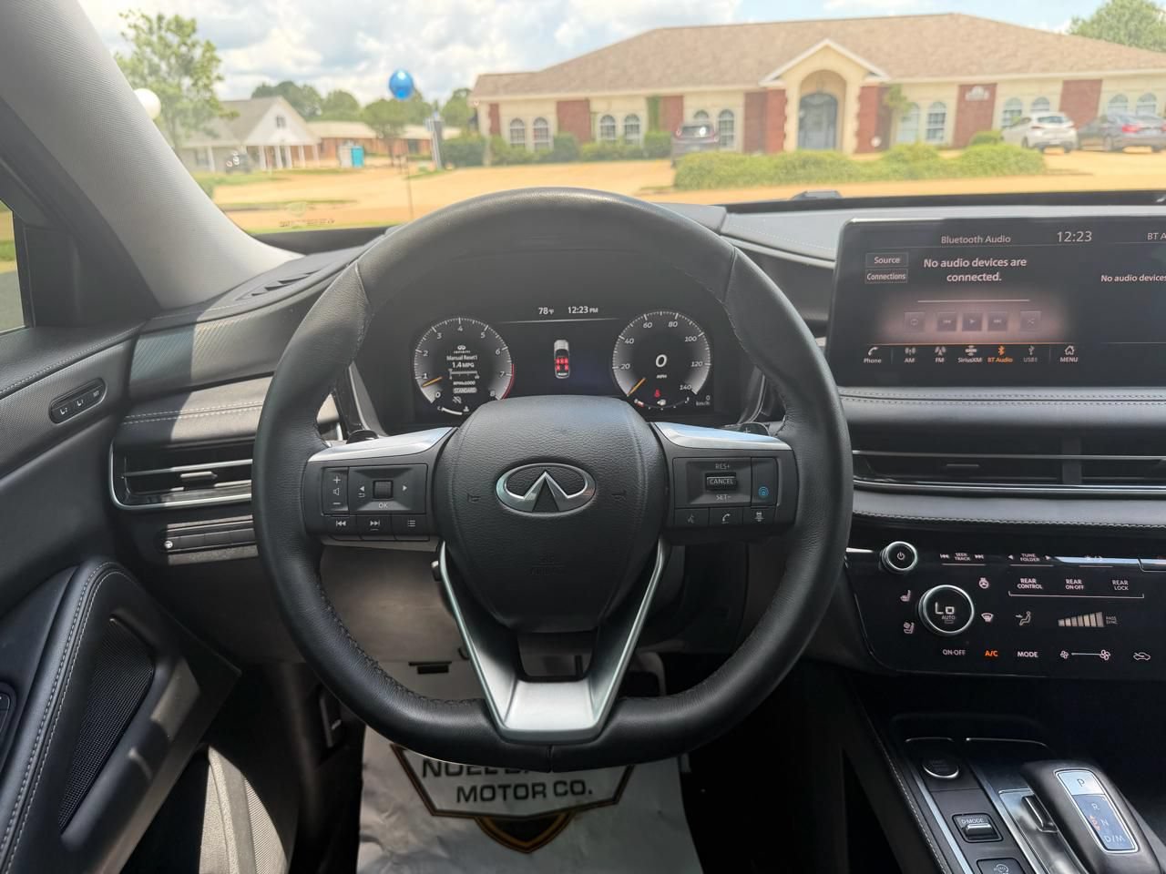Used 2023 INFINITI QX60 Luxe w/ Cargo Package FWD image 27