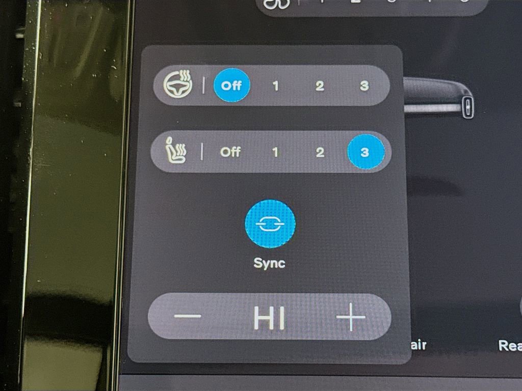 New 2026 Volvo XC40 B5 Plus w/ Climate Package image 21