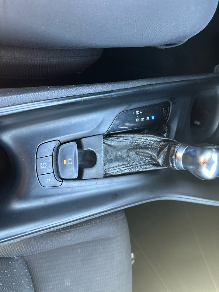 Used 2018 Toyota C-HR XLE image 21