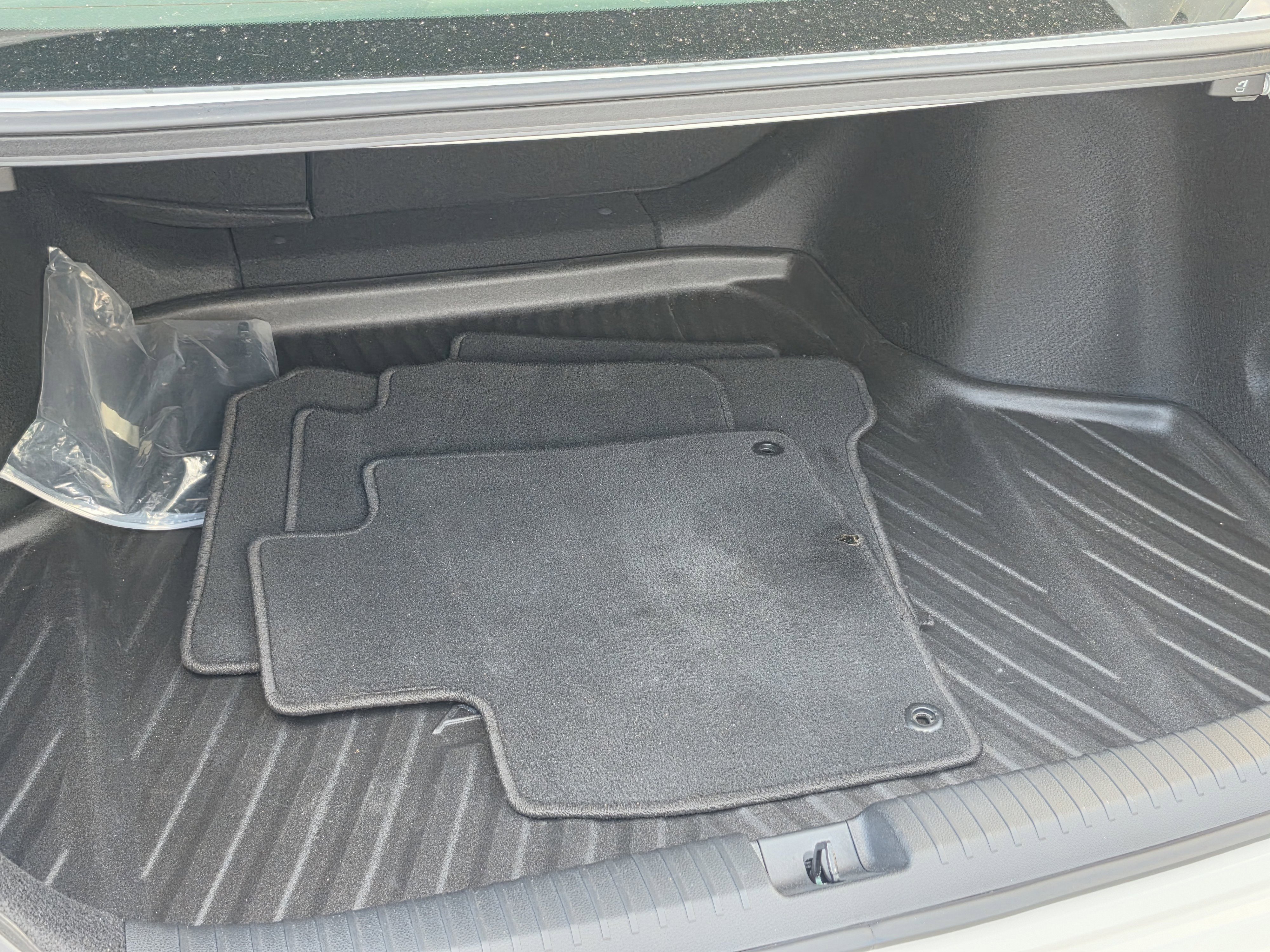 Certified 2023 Honda Accord EX image 18