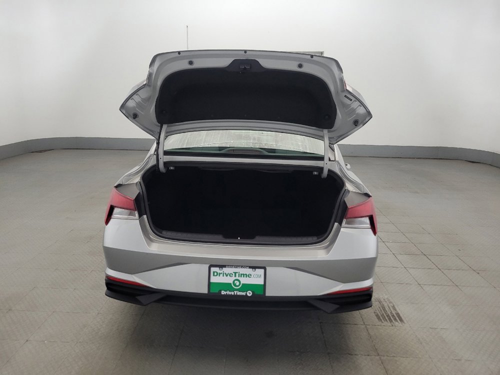 Used 2022 Hyundai Elantra SEL FWD image 29