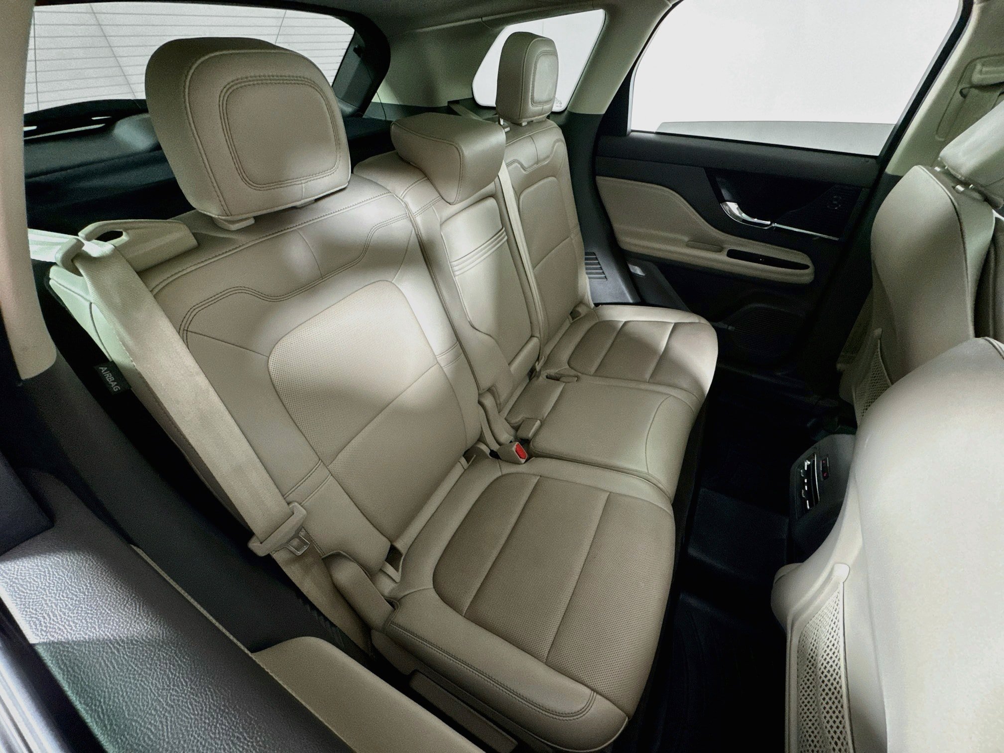 Used 2021 Lincoln Corsair AWD w/ Premium Package image 27