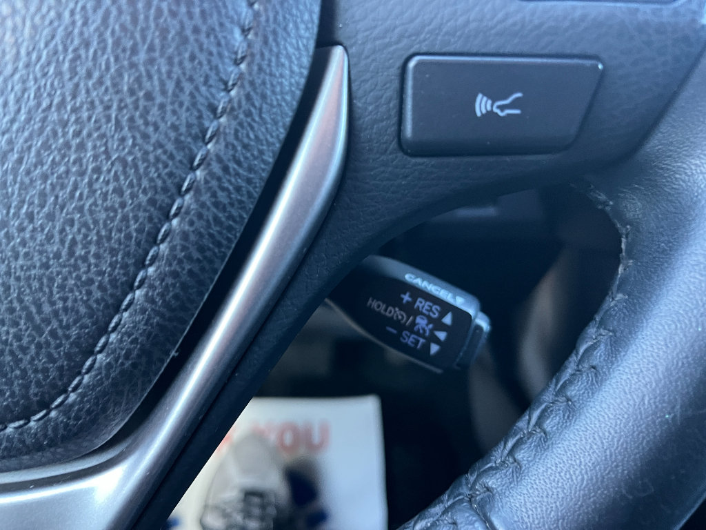 Used 2018 Toyota RAV4 SE w/ Power Extra Value Package image 33