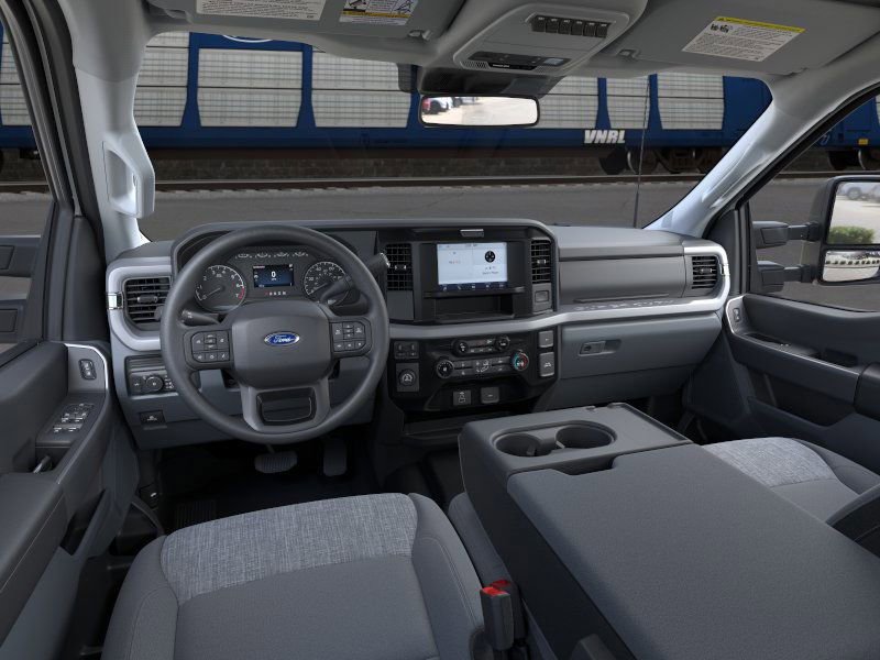 New 2026 Ford F250 XLT w/ F-250 >10K GVWR Package image 9