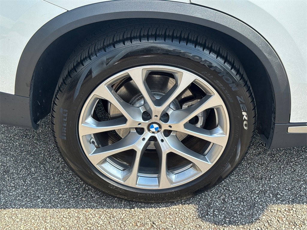Used 2021 BMW X5 xDrive40i w/ Premium Package 2 image 17