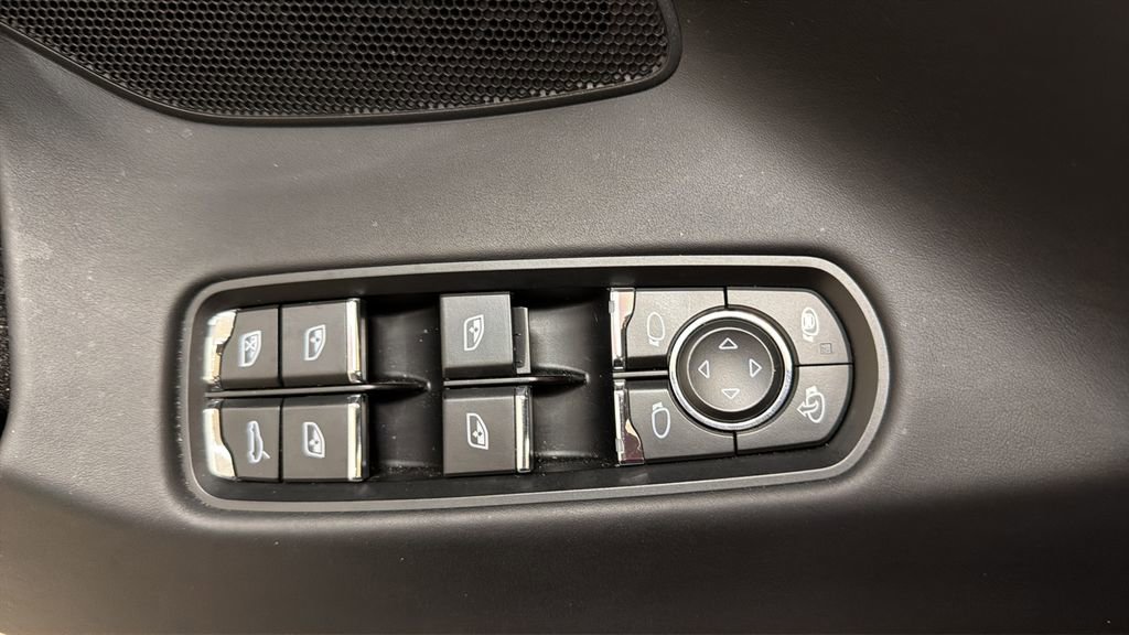 Used 2014 Porsche Panamera 4S Executive AWD/4WD image 18