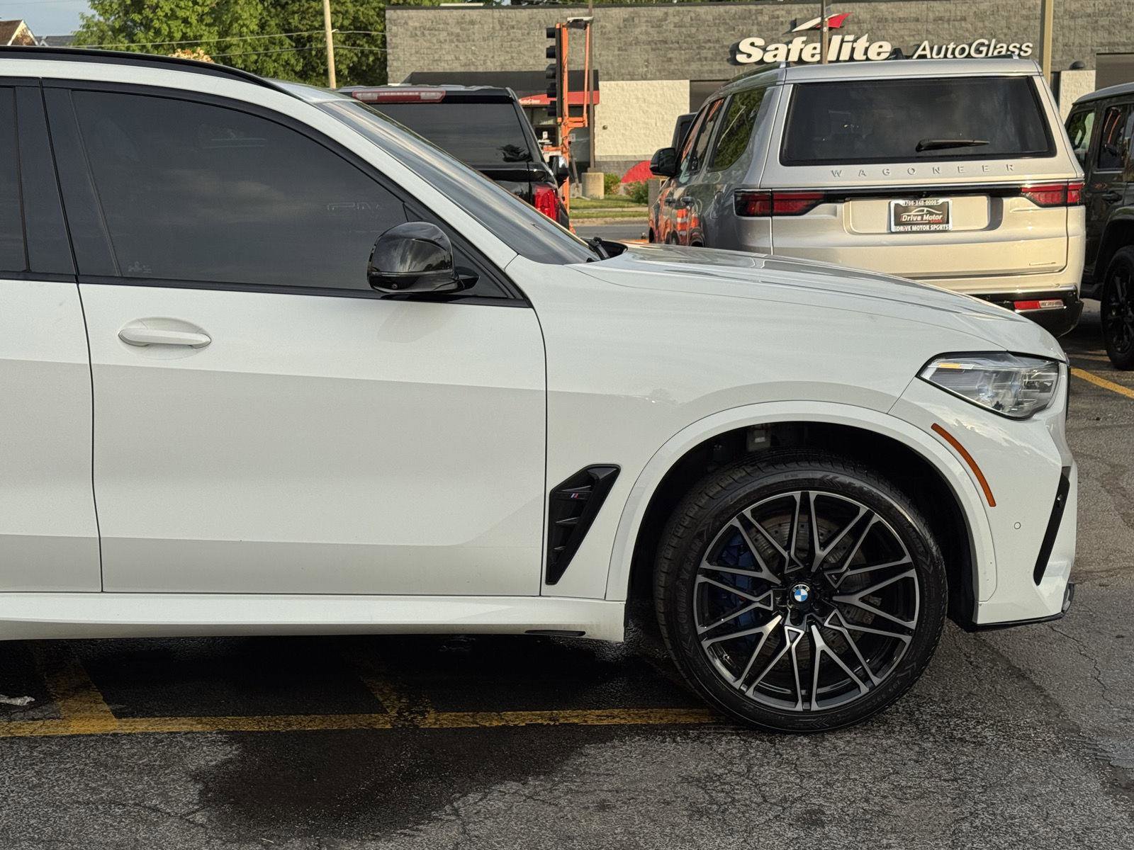 Used 2021 BMW X5 M w/ Competition Package AWD/4WD image 12