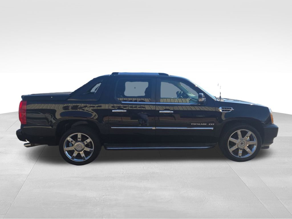 Used 2011 Cadillac Escalade EXT Luxury image 12