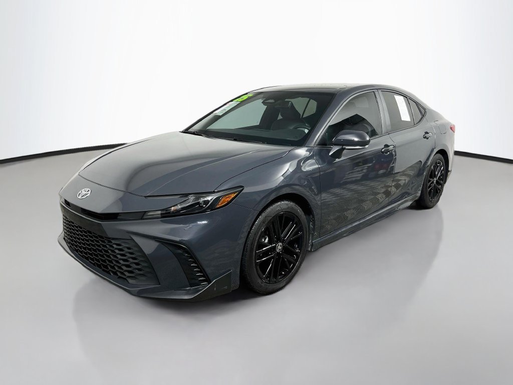 Used 2025 Toyota Camry SE FWD image 7