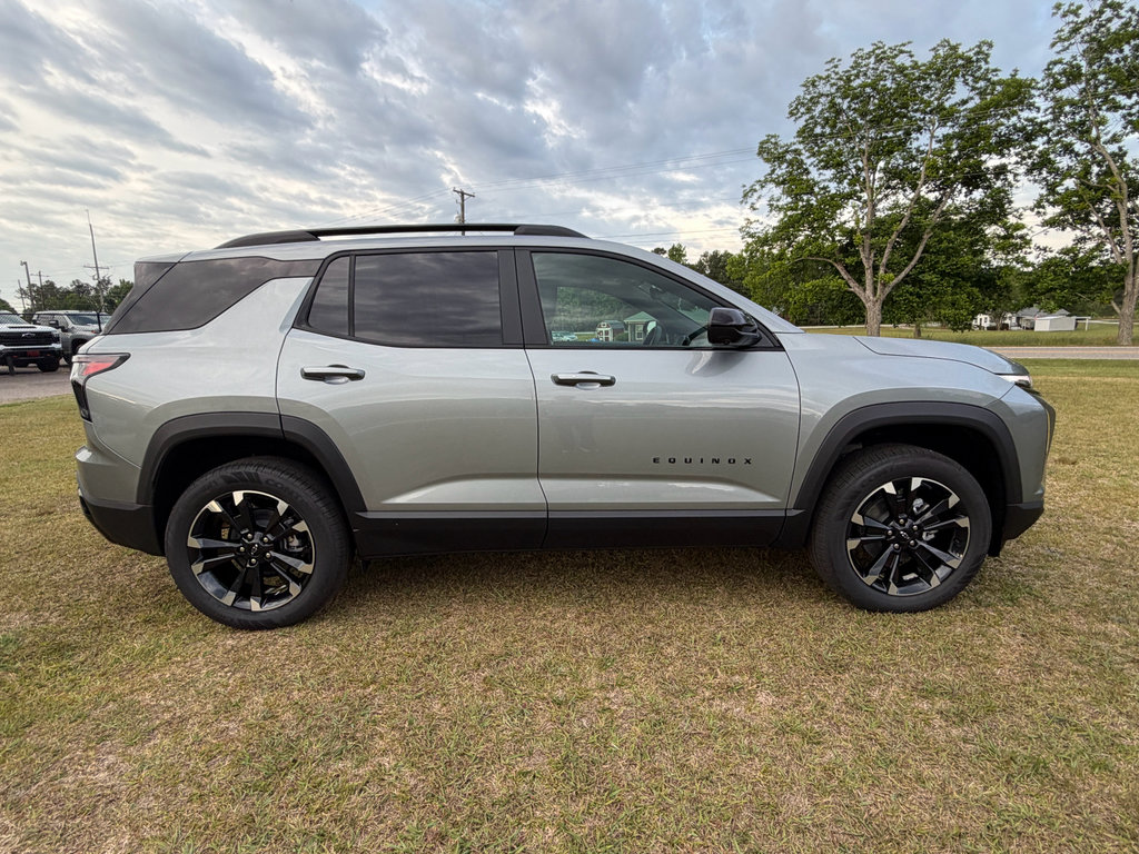 New 2026 Chevrolet Equinox RS w/ Convenience Package III FWD image 2