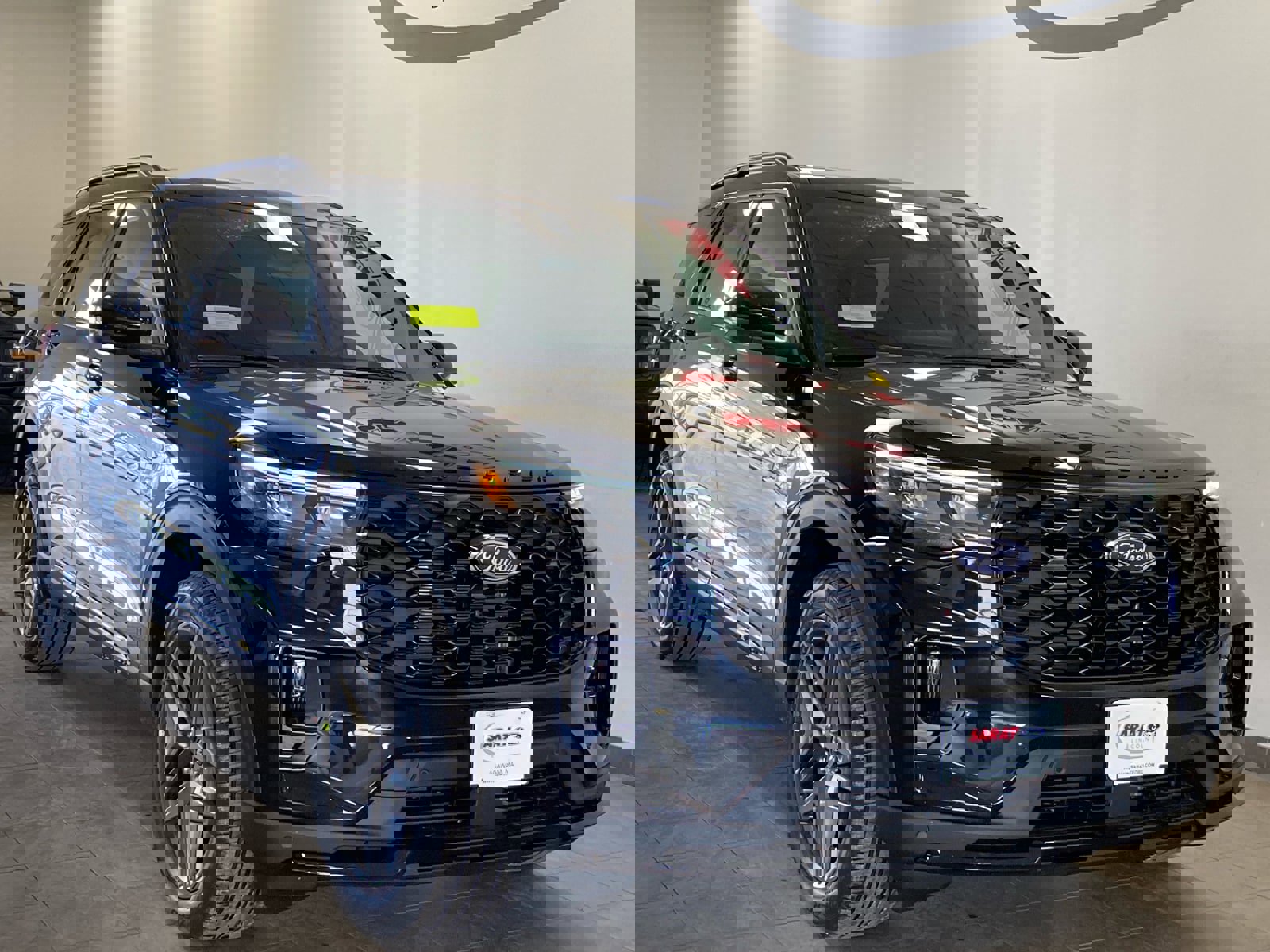 New 2026 Ford Explorer ST-Line w/ ST-Line Street Pack image 2