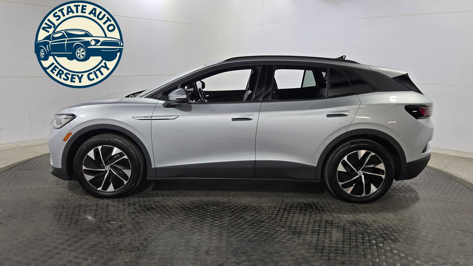 Used 2022 Volkswagen ID.4 Pro S RWD image 4