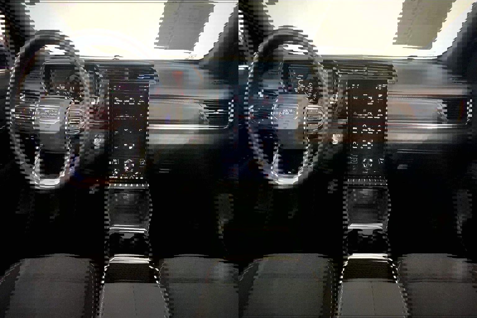 Used 2025 GMC Terrain Elevation image 15