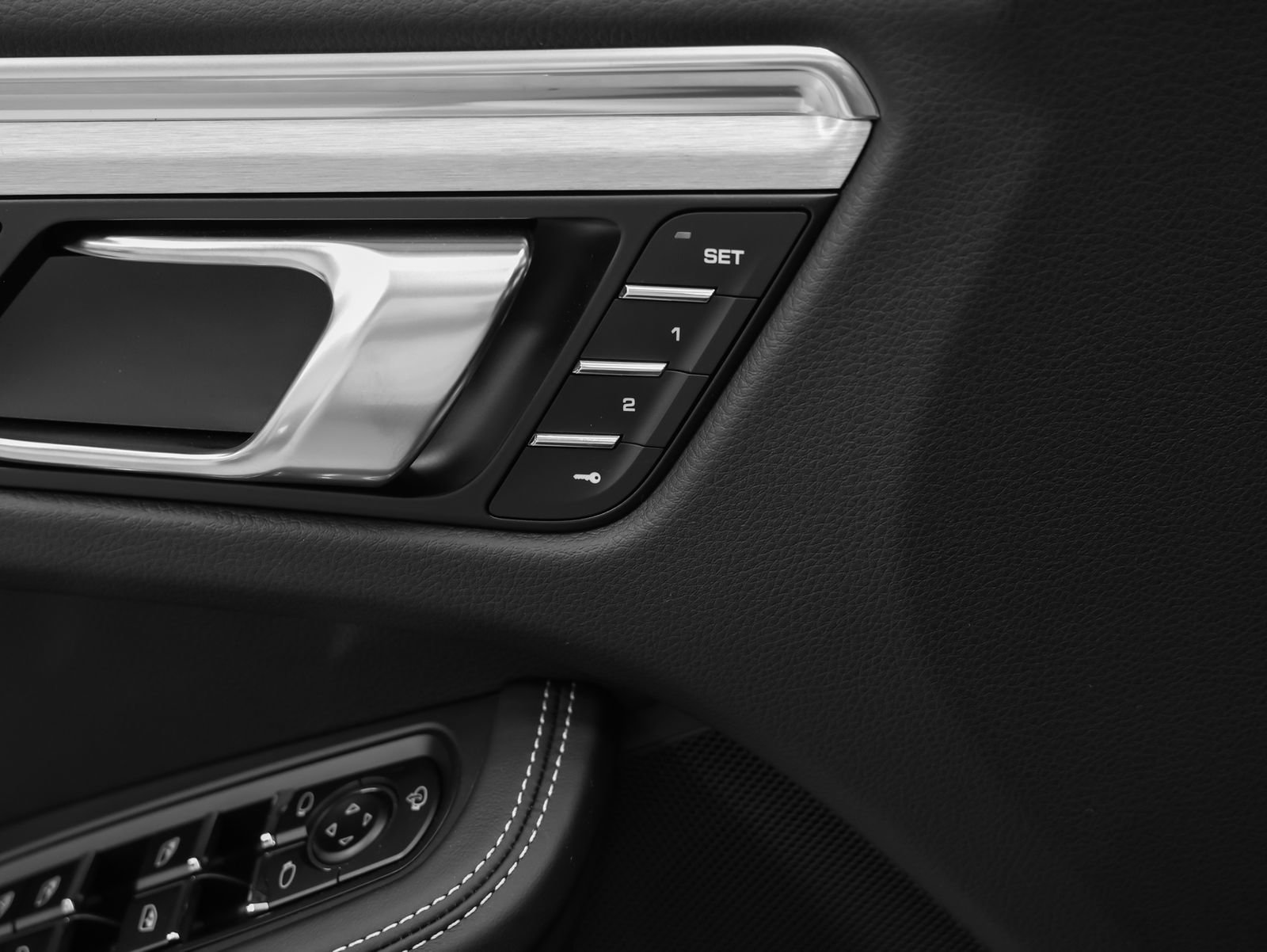 New 2026 Porsche Macan S AWD/4WD image 35