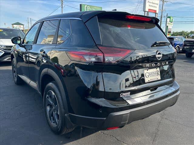 Used 2026 Nissan Rogue SV image 5