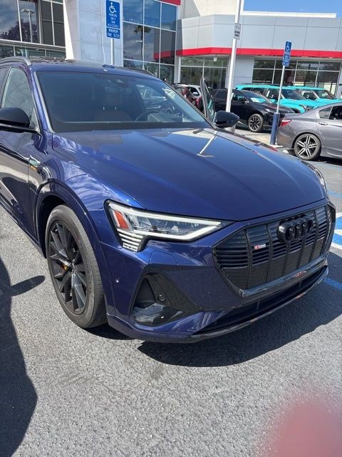 Used 2022 Audi e-tron Chronos AWD/4WD image 2