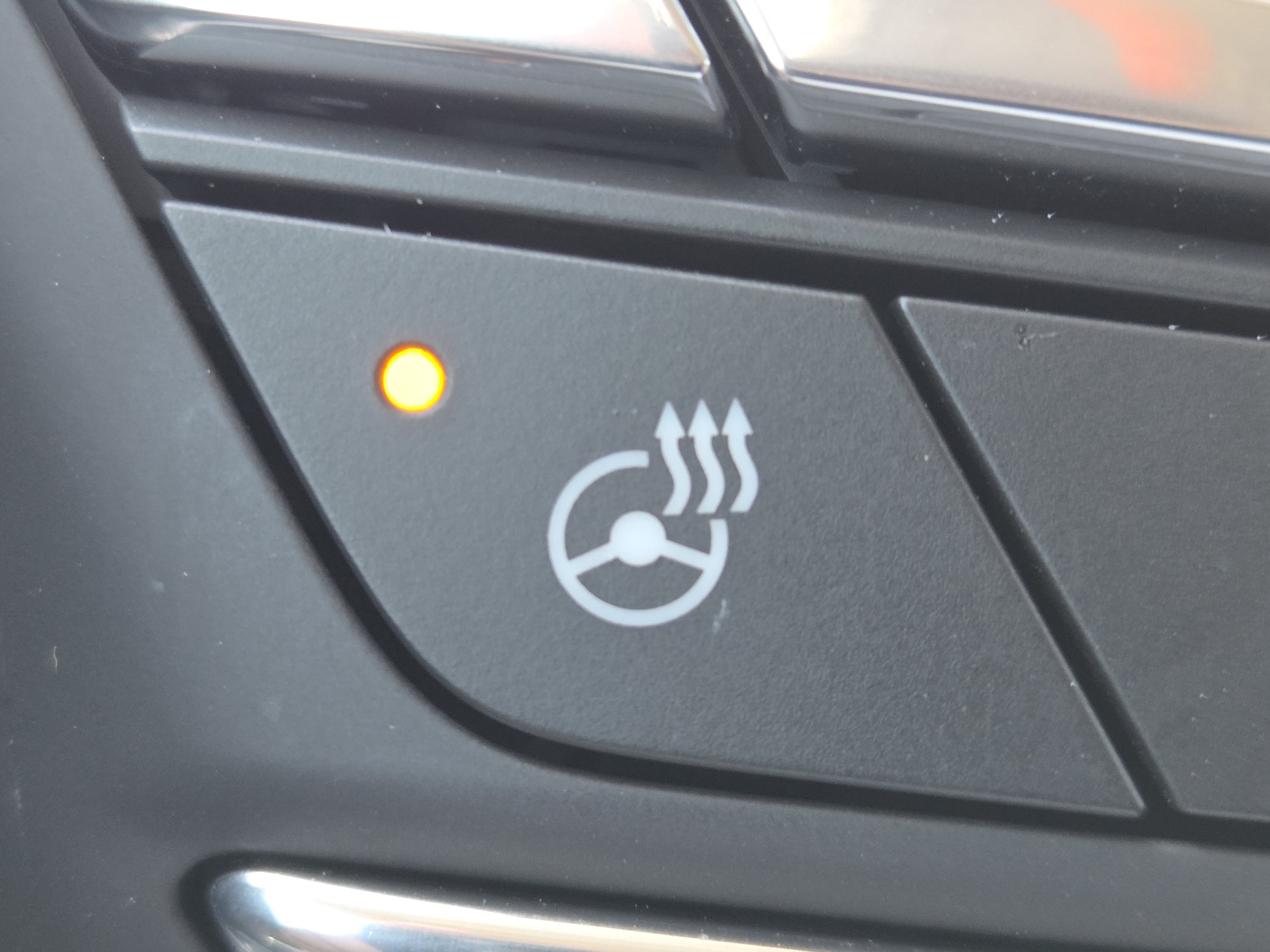 Used 2024 Buick Envision Sport Touring AWD/4WD image 12