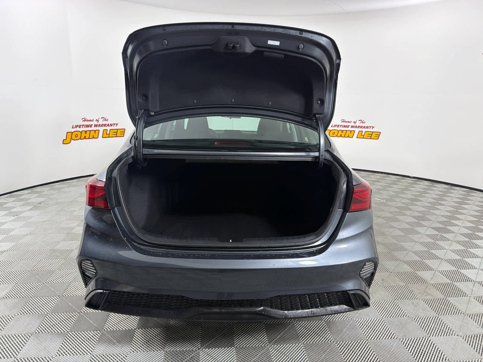 Used 2024 Kia Forte LX image 5