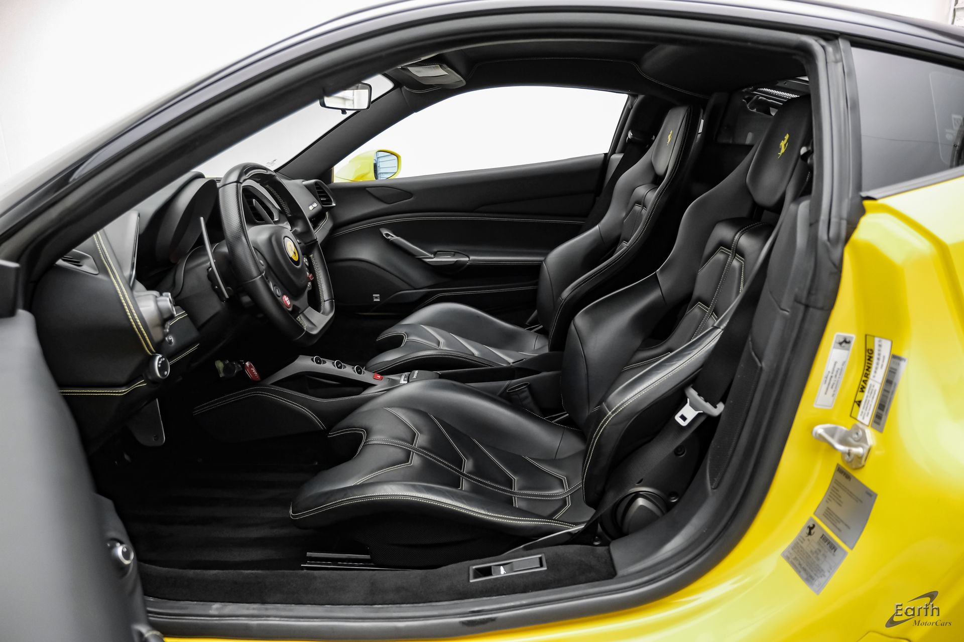 Used 2019 Ferrari 488 GTB RWD image 44