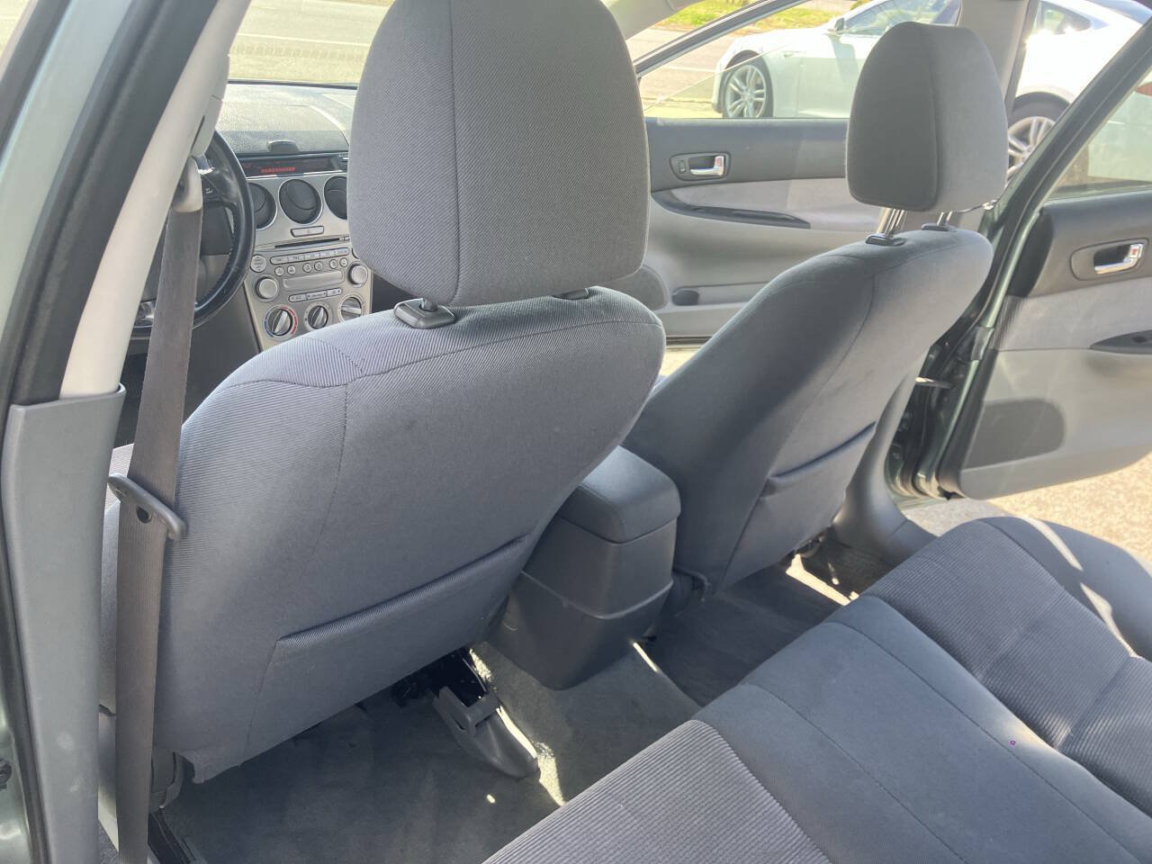 Used 2004 MAZDA MAZDA6 i FWD image 26