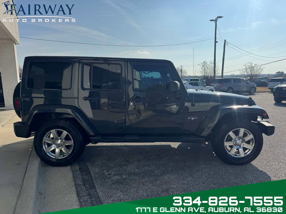 Used 2016 Jeep Wrangler Unlimited Sahara w/ Max Tow Package image 5